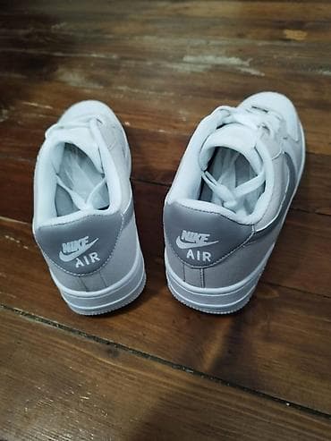 Nike patike brojevi i cena ispisana na slikama na lalafo.rs — 5 Nike patike brojevi i cena ispisana na slikama — 5