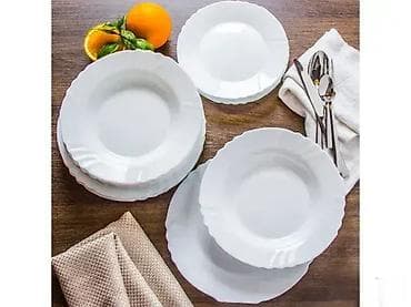 Set tanjira od opalnog stakla, reljefnog dizajna. Pakovanje 19/1 Set at lalafo.rs — 2 Set tanjira od opalnog stakla, reljefnog dizajna. Pakovanje 19/1 Set — 2