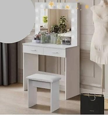 Toaletni sto sa ogledalom i LED sijalicama – set - Kompletnan set na lalafo.rs — 1 Toaletni sto sa ogledalom i LED sijalicama – set - Kompletnan set — 1