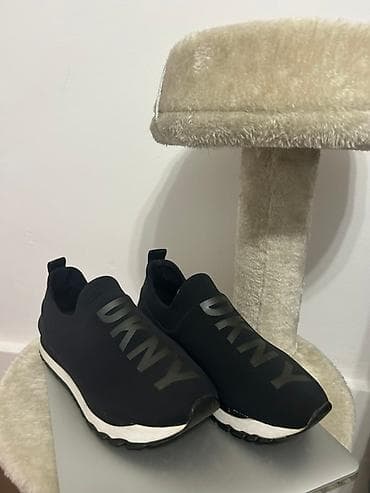 DKNY ženske slip-on patike - Model: slip-on sneakers bez pertli, sa na lalafo.rs — 1 DKNY ženske slip-on patike - Model: slip-on sneakers bez pertli, sa — 1