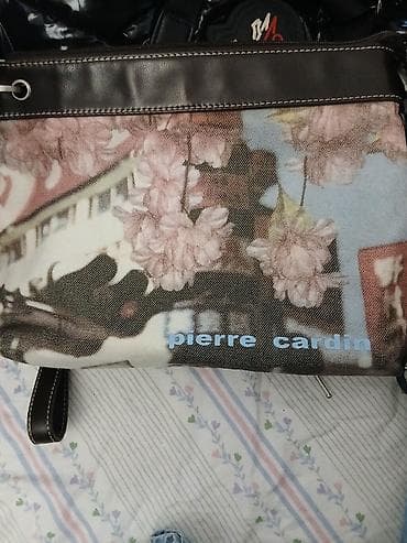 Kao nova pierre cardin. teksas u roze braon plavim bojama tasna koja na lalafo.rs — 1 Kao nova pierre cardin. teksas u roze braon plavim bojama tasna koja — 1