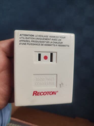 Transformator 220v na 110v
1600 wati. Za više informacija na lalafo.rs Transformator 220v na 110v
1600 wati. Za više informacija