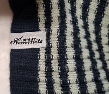 Zimska kapa kačket za dečake
Veličina 5 -7 god
Cena 200 din na lalafo.rs — 3 Zimska kapa kačket za dečake
Veličina 5 -7 god
Cena 200 din — 3