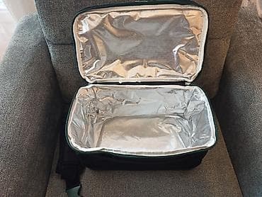 Nova termo torba sa dve unutrašnje pregrade i jakim plastičnim dnom na lalafo.rs — 9 Nova termo torba sa dve unutrašnje pregrade i jakim plastičnim dnom — 9