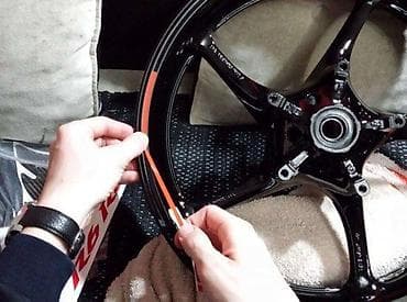 TRAKICE ZA FELNE - crvene - 387 📌 Opis: Samolepljive trakice za na lalafo.rs TRAKICE ZA FELNE - crvene - 387 📌 Opis: Samolepljive trakice za