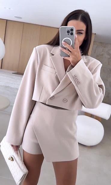 🔥Ženski komplet – kratki sako + šorts/suknja (skort)
✅3200 din na lalafo.rs — 5 🔥Ženski komplet – kratki sako + šorts/suknja (skort)
✅3200 din — 5