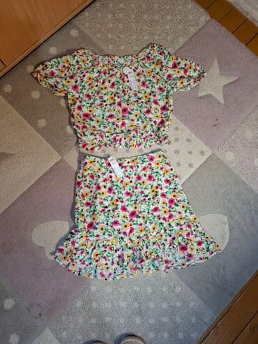 Lindex, Komplet: Suknja, 158-164 na lalafo.rs Lindex, Komplet: Suknja, 158-164