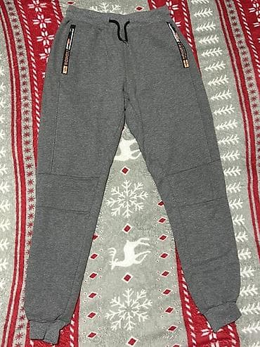 Women's Sweatsuits: Sivi komplet trenerke – gornji deo sa kapuljačom i donji deo Komplet S at lalafo.rs — 1 Women's Sweatsuits: Sivi komplet trenerke – gornji deo sa kapuljačom i donji deo Komplet S — 1
