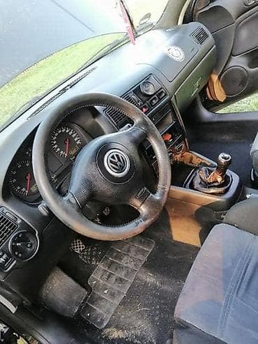 VOLAN ZA VOLKSWAGEN GOLF 4 | Volan sa arbegom na lalafo.rs VOLAN ZA VOLKSWAGEN GOLF 4 | Volan sa arbegom