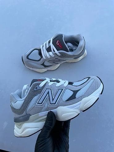 New balance 9060 patike
Novo
Brojevi 36 do 41
fb Moja Kupovina 1 na lalafo.rs — 3 New balance 9060 patike
Novo
Brojevi 36 do 41
fb Moja Kupovina 1 — 3