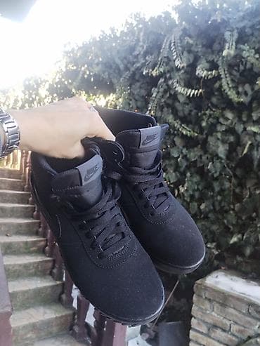 Nike patike – broj 41 (EU 41, US 8, UK 7), crne. - Model visokog na lalafo.rs — 5 Nike patike – broj 41 (EU 41, US 8, UK 7), crne. - Model visokog — 5