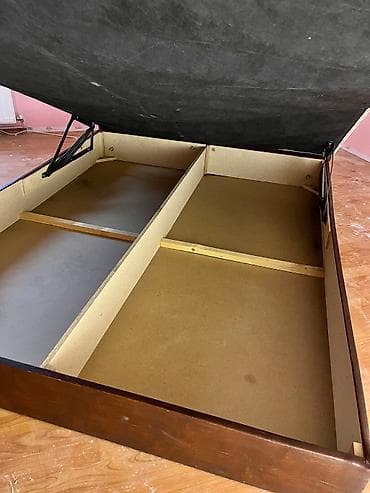 Francuski lezaj sa zicanim jezgrom
2x1,6m na lalafo.rs — 2 Francuski lezaj sa zicanim jezgrom
2x1,6m — 2