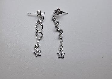 Duge ženske minđuše – srebrne boje, viseći model - Dizajn na lalafo.rs — 5 Duge ženske minđuše – srebrne boje, viseći model - Dizajn — 5