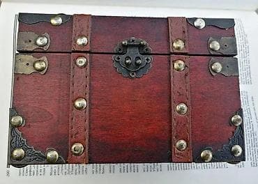 Vtg stara okovana drvena kutija za nakit Hand Made 20,5 cm!. Hand na lalafo.rs — 5 Vtg stara okovana drvena kutija za nakit Hand Made 20,5 cm!. Hand — 5