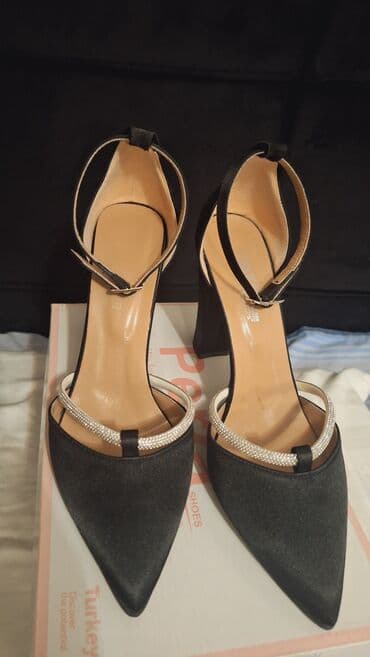 Salonke, Perla, 39.5 na lalafo.rs Salonke, Perla, 39.5