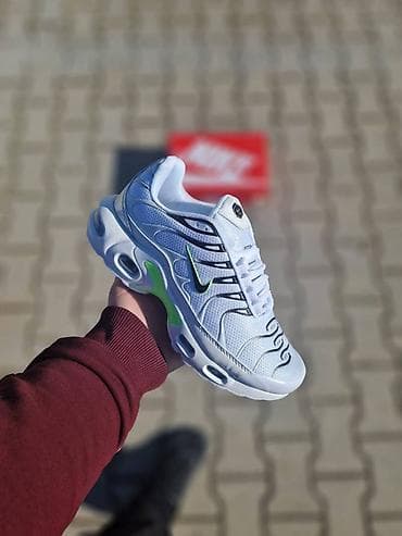 Nike air tn patike
Novo
Brojevi 36 do 46
fb Moja Kupovina 1 na lalafo.rs — 3 Nike air tn patike
Novo
Brojevi 36 do 46
fb Moja Kupovina 1 — 3