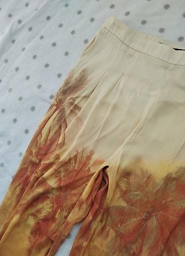 pantalone butiku ali: ZARA prelepe satenske pantalone. Veličina S na lalafo.rs — 3 pantalone butiku ali: ZARA prelepe satenske pantalone. Veličina S — 3