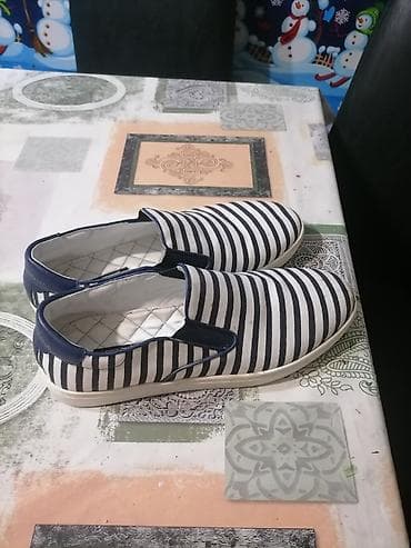 DOLCE & GABBANA slip-on patike - Model: slip-on bez pertli, sa na lalafo.rs — 4 DOLCE & GABBANA slip-on patike - Model: slip-on bez pertli, sa — 4