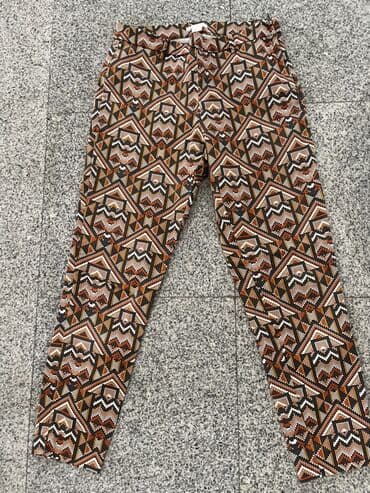 M, Normalan struk, Ravne nogavice na lalafo.rs M, Normalan struk, Ravne nogavice