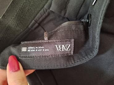 Zara crne pantalone, nosene samo nekoliko puta, S velicina, imaju na lalafo.rs — 4 Zara crne pantalone, nosene samo nekoliko puta, S velicina, imaju — 4