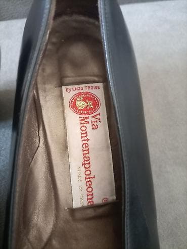 Kožne Italijanske u super stanju 1500 din at lalafo.rs — 4 Kožne Italijanske u super stanju 1500 din — 4