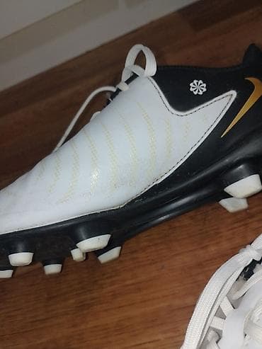 Nike kopačke za prirodnu travu br 36 - Model: Nike (klasična linija sa at lalafo.rs — 7 Nike kopačke za prirodnu travu br 36 - Model: Nike (klasična linija sa — 7