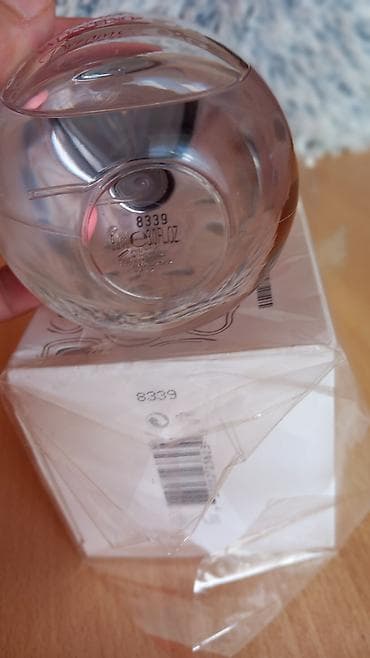 original esprit: Valentino Rock’n Dreams – Eau de Parfum za žene, 90 ml (3.0 fl oz) - at lalafo.rs — 3 original esprit: Valentino Rock’n Dreams – Eau de Parfum za žene, 90 ml (3.0 fl oz) - — 3