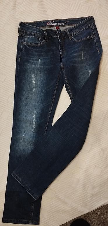 bermude teksas br: FARMERKE
pogledajte i ostale moje oglase at lalafo.rs — 2 bermude teksas br: FARMERKE
pogledajte i ostale moje oglase — 2