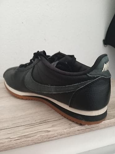 Nike patike crne boje broj 40 na lalafo.rs — 4 Nike patike crne boje broj 40 — 4