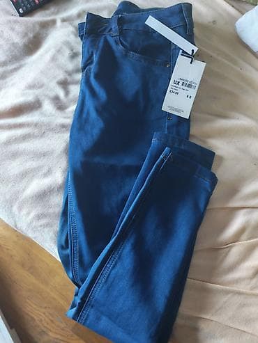 Nove farmerice sa etiketom XS na lalafo.rs Nove farmerice sa etiketom XS