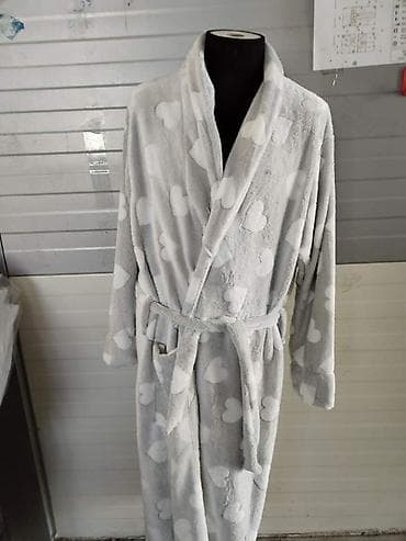 Prelepi bade mantili ponovo na stanju Mekani, topli, prelepi Velicine na lalafo.rs — 9 Prelepi bade mantili ponovo na stanju Mekani, topli, prelepi Velicine — 9