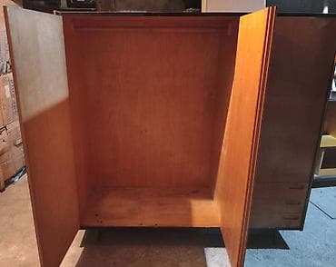 Garderober star 60 godina Garderober u dobrom stanju Dimenzije na lalafo.rs — 5 Garderober star 60 godina Garderober u dobrom stanju Dimenzije — 5