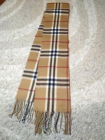 Italijanski vuneni šal karirani Ovaj prelep vuneni šal je kupljen u na lalafo.rs — 1 Italijanski vuneni šal karirani Ovaj prelep vuneni šal je kupljen u — 1