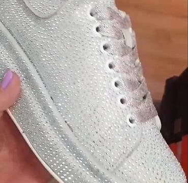 Patike nove
Br 38
Prepune cirkona
Kožne
Model Alexander MC QVIN na lalafo.rs — 2 Patike nove
Br 38
Prepune cirkona
Kožne
Model Alexander MC QVIN — 2