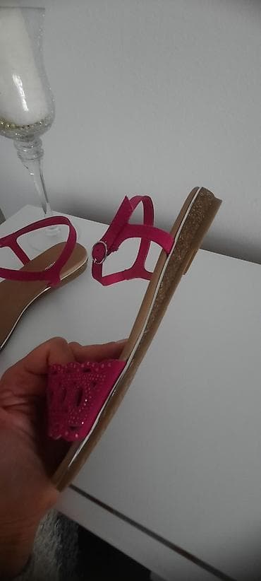 Potpuno nove pink sandale Deichman, sa diskretnkm cirkonima, vel 40 na lalafo.rs — 6 Potpuno nove pink sandale Deichman, sa diskretnkm cirkonima, vel 40 — 6