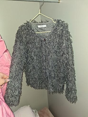 Dečije jakne/džemperi – 2 komada 1) H&M Little Kids, veličina 134 na lalafo.rs — 4 Dečije jakne/džemperi – 2 komada 1) H&M Little Kids, veličina 134 — 4