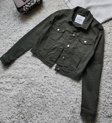 CROPP zelena teksas jakna u velicini S. Perfektno stanje ☆ na lalafo.rs — 1 CROPP zelena teksas jakna u velicini S. Perfektno stanje ☆ — 1