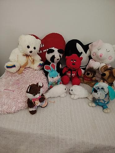 Plišane igračke: Prodajem set od 3 dekorativna jastučića u obliku srca i 10 plišanih na lalafo.rs — 5 Plišane igračke: Prodajem set od 3 dekorativna jastučića u obliku srca i 10 plišanih — 5