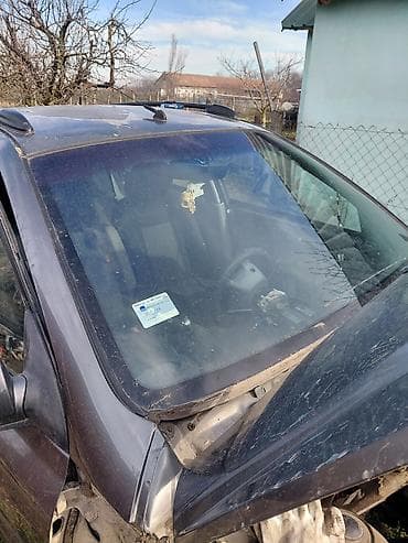 Prednje vetrobransko staklo za Kia Rio 2000 do 2005 god na lalafo.rs Prednje vetrobransko staklo za Kia Rio 2000 do 2005 god
