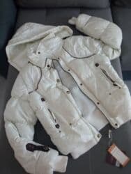 Nova zimska punjena jakna sa kapuljačom ne kvasi se M veličina na lalafo.rs Nova zimska punjena jakna sa kapuljačom ne kvasi se M veličina