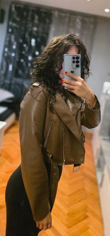 Ženska kratka kožna jakna u moto/biker stilu. - Boja na lalafo.rs Ženska kratka kožna jakna u moto/biker stilu. - Boja