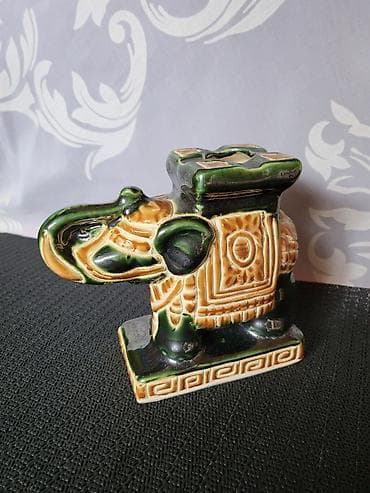 Figura,svecnjak nova slona,rucno oslikan 70te. Figura nova,sve na na lalafo.rs Figura,svecnjak nova slona,rucno oslikan 70te. Figura nova,sve na