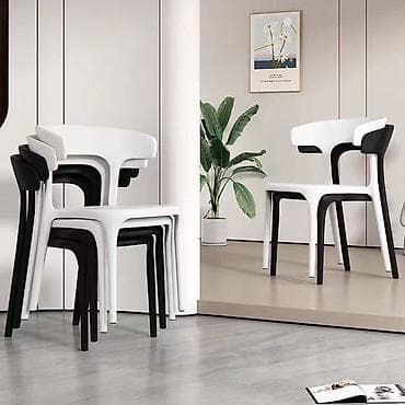 Moderan set stolica – minimalistički, naslon u obliku slova “T”, lako na lalafo.rs — 1 Moderan set stolica – minimalistički, naslon u obliku slova “T”, lako — 1