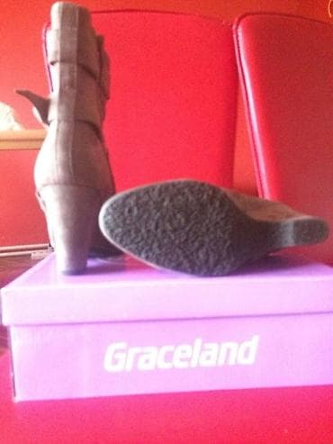 Akcija. Moderne gracelandove čizme, visina stikle 9cm. Veoma udobne na lalafo.rs — 1 Akcija. Moderne gracelandove čizme, visina stikle 9cm. Veoma udobne — 1
