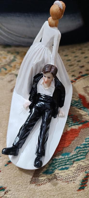 Svečana venčanica + dodatna oprema. Uplata pa slanje. - Klasična na lalafo.rs — 3 Svečana venčanica + dodatna oprema. Uplata pa slanje. - Klasična — 3