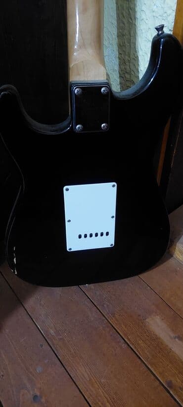 Guitars: Električna gitara u Stratocaster stilu – brend Eclipse. - Telo sa at lalafo.rs — 3 Guitars: Električna gitara u Stratocaster stilu – brend Eclipse. - Telo sa — 3