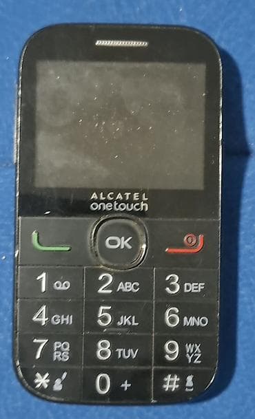Alcatel OneTouch mobilni telefon sa fizičkom tastaturom - Model na lalafo.rs — 1 Alcatel OneTouch mobilni telefon sa fizičkom tastaturom - Model — 1