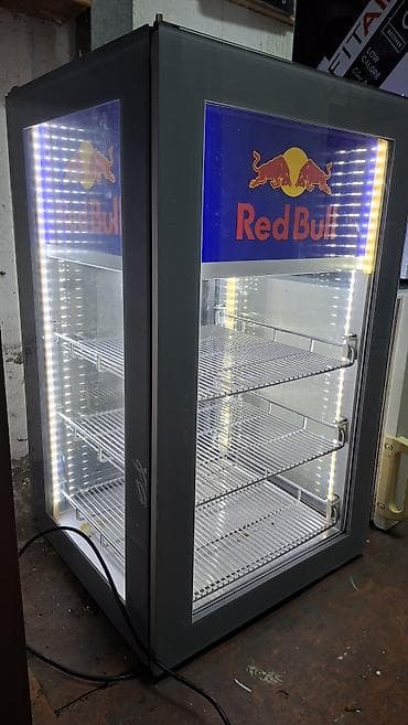 Profesionalni Red Bull rashladni mini vitrina frižider - Brendirana na lalafo.rs — 6 Profesionalni Red Bull rashladni mini vitrina frižider - Brendirana — 6