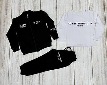 Dečiji trenerka set – 3 dela Opis: - Komplet sadrži: gornji deo sa na lalafo.rs — 1 Dečiji trenerka set – 3 dela Opis: - Komplet sadrži: gornji deo sa — 1