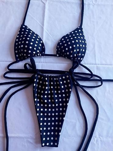 Swimwear: Dvodijelni bikini sa tufnama – klasičan trouglić - Model: trouglasti at lalafo.rs — 1 Swimwear: Dvodijelni bikini sa tufnama – klasičan trouglić - Model: trouglasti — 1